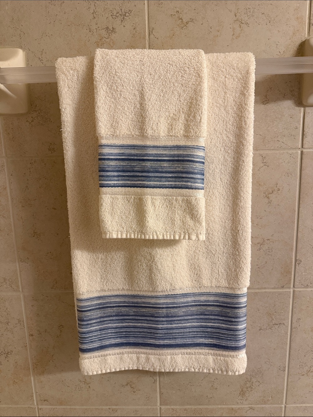 Cream Bath Towel Set with Blue Stripe Detail